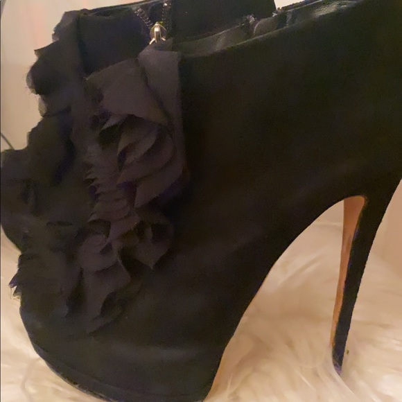 Authentic Giuseppe Zanotti black suede peep toe pumps great condition - Picture 2 of 5